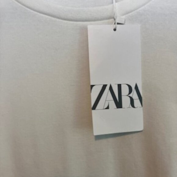 NWT Zara white scoop neck Tee with embellished sleeves Size Medium - Picture 5 of 6